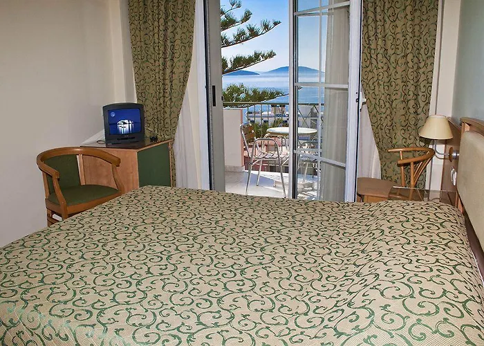 Holidays Hotel Tolón