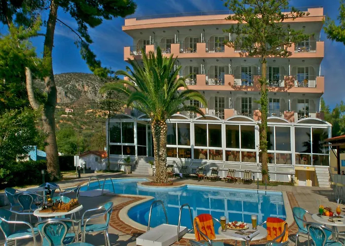 Hotel Holidays 4*