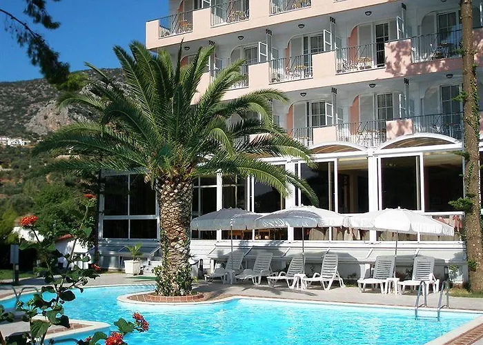 Hotel Holidays 4*