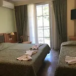 Holidays Ξενοδοχείο