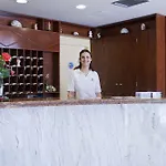 Ξενοδοχείο Holidays 4*