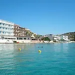Holidays 4* Τολό