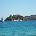 Holidays 4*