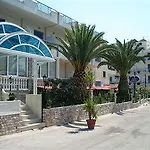 Holidays 4* Τολό