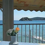 Ξενοδοχείο Holidays 4*