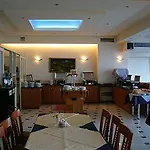 Holidays 4* Τολό