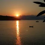 Ξενοδοχείο Holidays