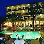 Holidays Ξενοδοχείο 4*