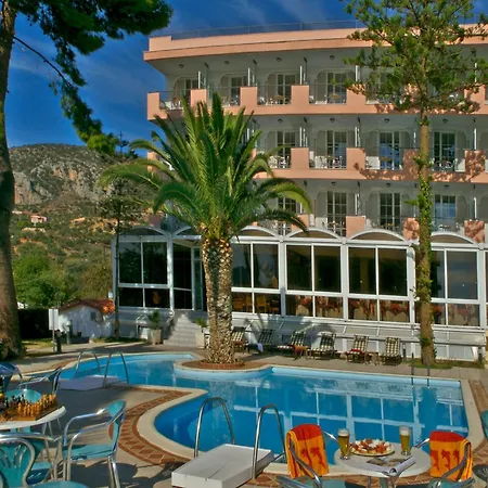Ξενοδοχείο Holidays 4*