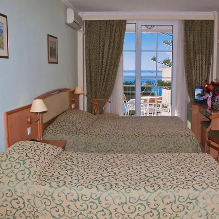 Holidays Hotel 4*