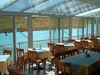 Holidays Hotel
