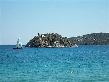 Holidays 4*