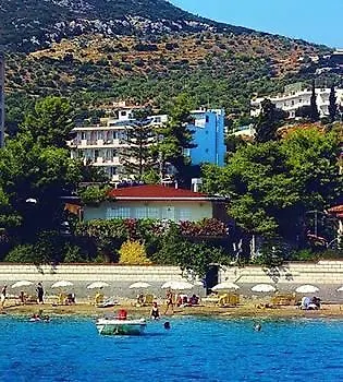 Holidays מלון 4*