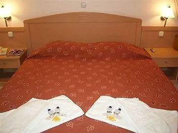 Holidays 4*