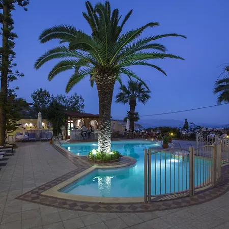 Holidays Szálloda Toló