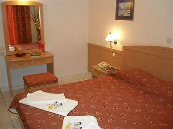 Szálloda Holidays Toló