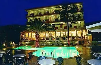 Holidays Hotel 4*