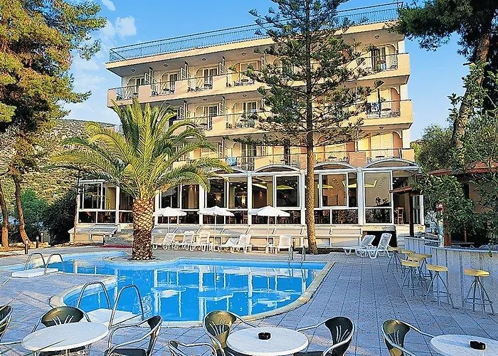 Hotel Holidays 4*